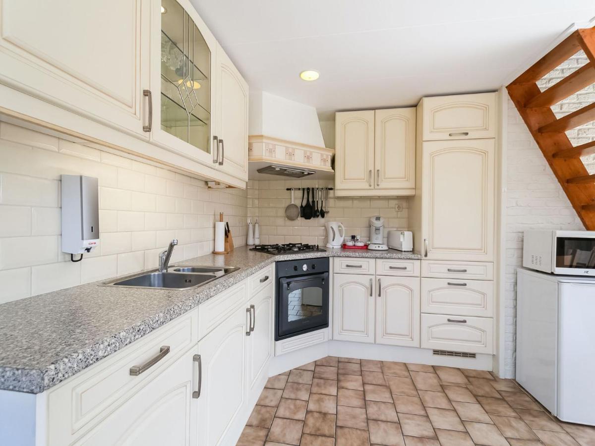 Holiday Home In Noordwijkerhout With Terrace Close To A Lake Ngoại thất bức ảnh